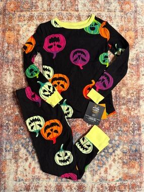 Hyde and EEK! Toddler Halloween Pumpkin Pajama Set 3T Glow in the Dark NWT